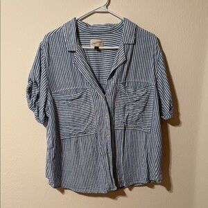 Universal Thread Blue and White Striped Button Down Shirt